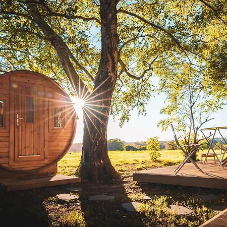 Bed and breakfast L'enclave Insolite - Avec Piscine Et Bains Nordiques